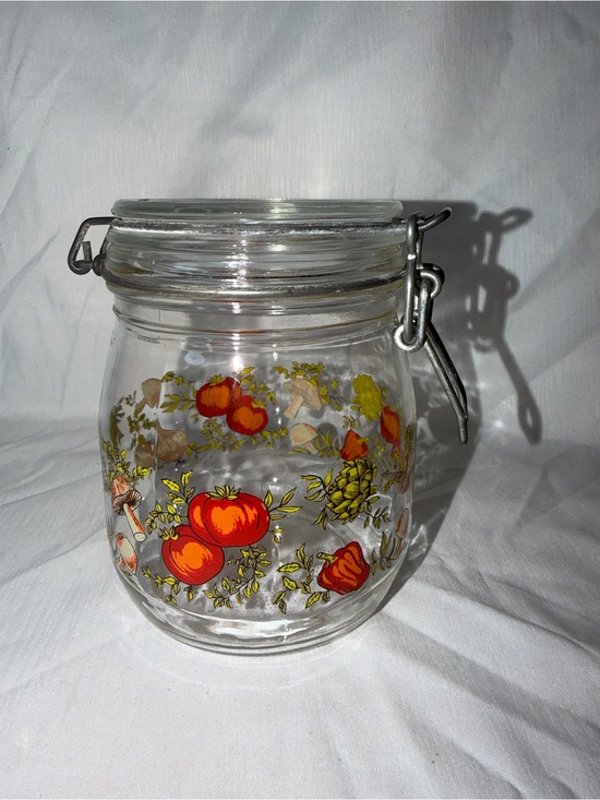Other - Vintage Arcoroc France Glass Canister Vegetable Garden Tomato Mushroom